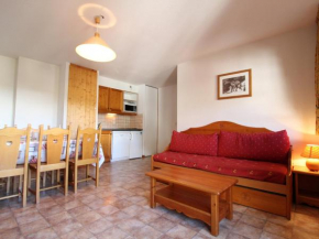 Appartement 6 pers, centre village, proche pistes, 52m², balcon, WIFI, casier à skis, draps inclus - FR-1-508-12